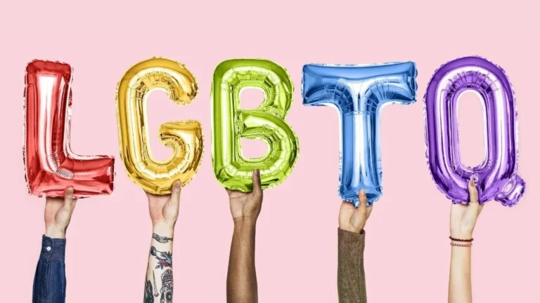 Surviving Your First Valentine’s Day Out in the LGBTQIA+ Community