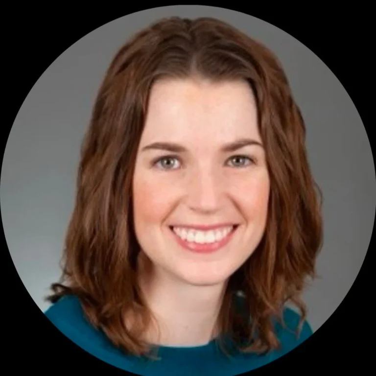 Dr. Alyssa Bennett<br>MD